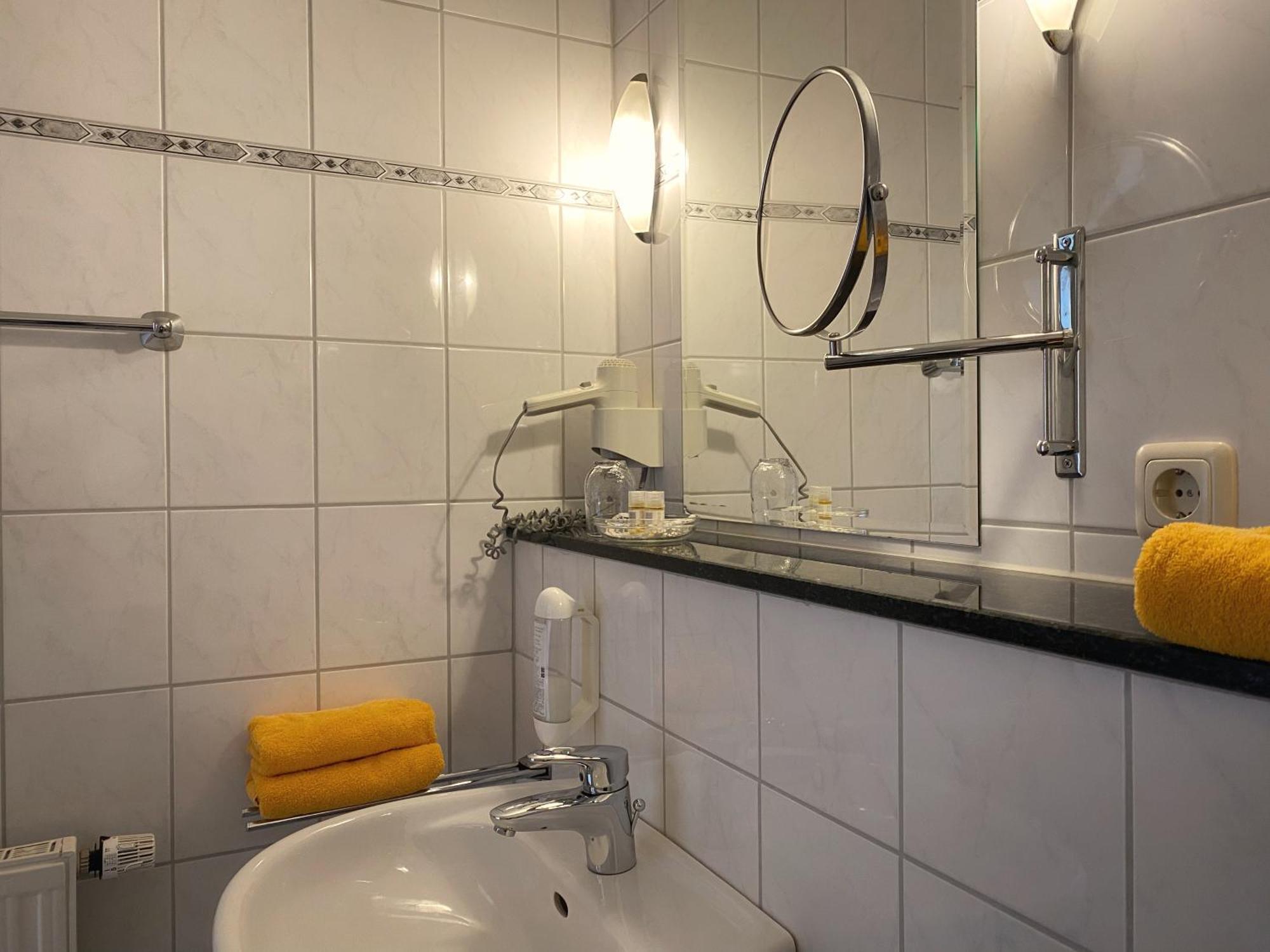 Hotel-Restaurant-Haus Berger Viersen Dış mekan fotoğraf
